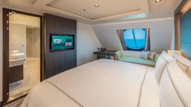 ห้องโดยสาร Resorts World Cruises room